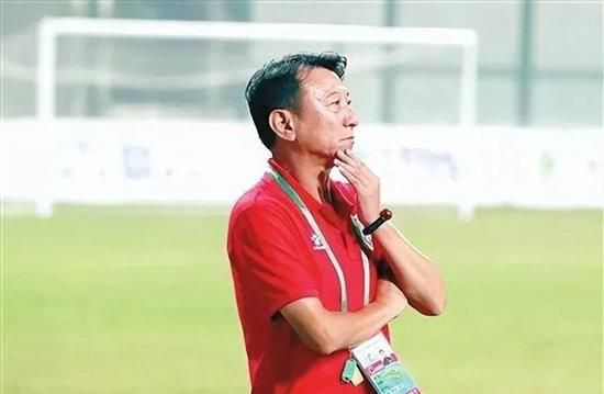 于是他淡淡道：施老，你既然想留在我左右、为我分忧，那就应该知道，我叶辰做事一向赏罚分明，我觉得你做得好、应当赏，那我就自然会赏，而你也不用跟我客气，我赏你的，你便收下。